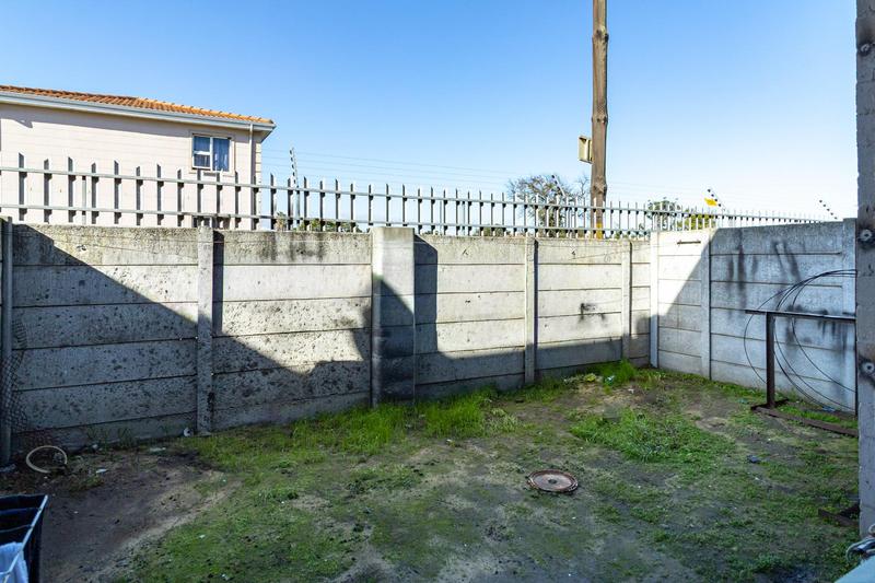 2 Bedroom Property for Sale in Belmont Park Western Cape